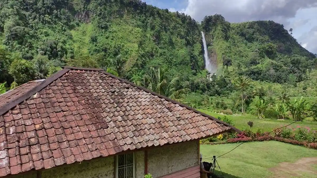 Respons Ridwan Kamil soal Curug Citambur Cianjur yang Viral di Media Sosial