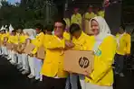 Senyum Haru di Balik Jaket Kuning, 20 Mahasiswa UI Terima Laptop Gratis di Penutupan PKKMB 2026