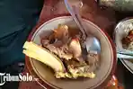 Penampakan-Sate-Kambing-dan-Tengkleng-di-Warung-Sate-Kambing-Pak-Yo-Pengging.jpg