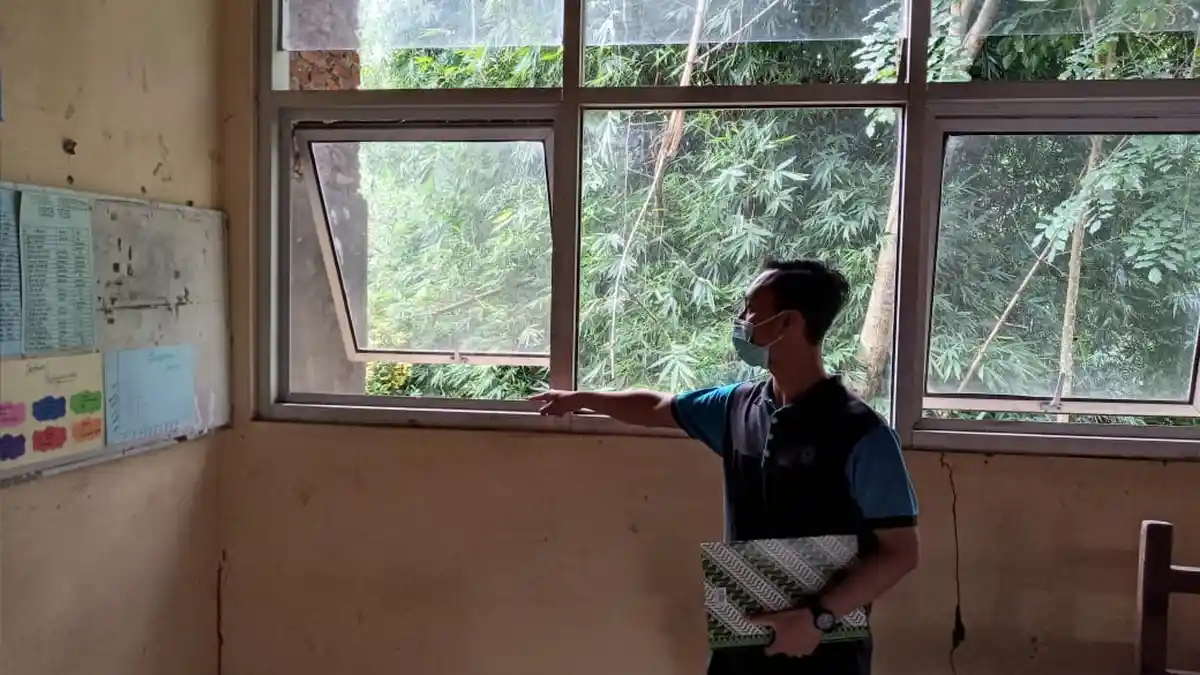 SMPN 4 Sragi Pekalongan Dibobol Maling, 91 Tab dan 20 Komputer Senilai Rp 350 Juta Raib