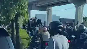 angkot-ramai.jpg