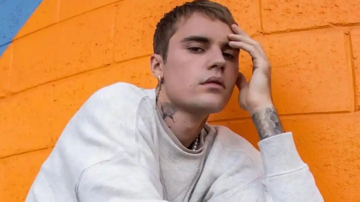 Lirik dan Terjemahan Lagu One Less Lonely Girl - Justin Bieber