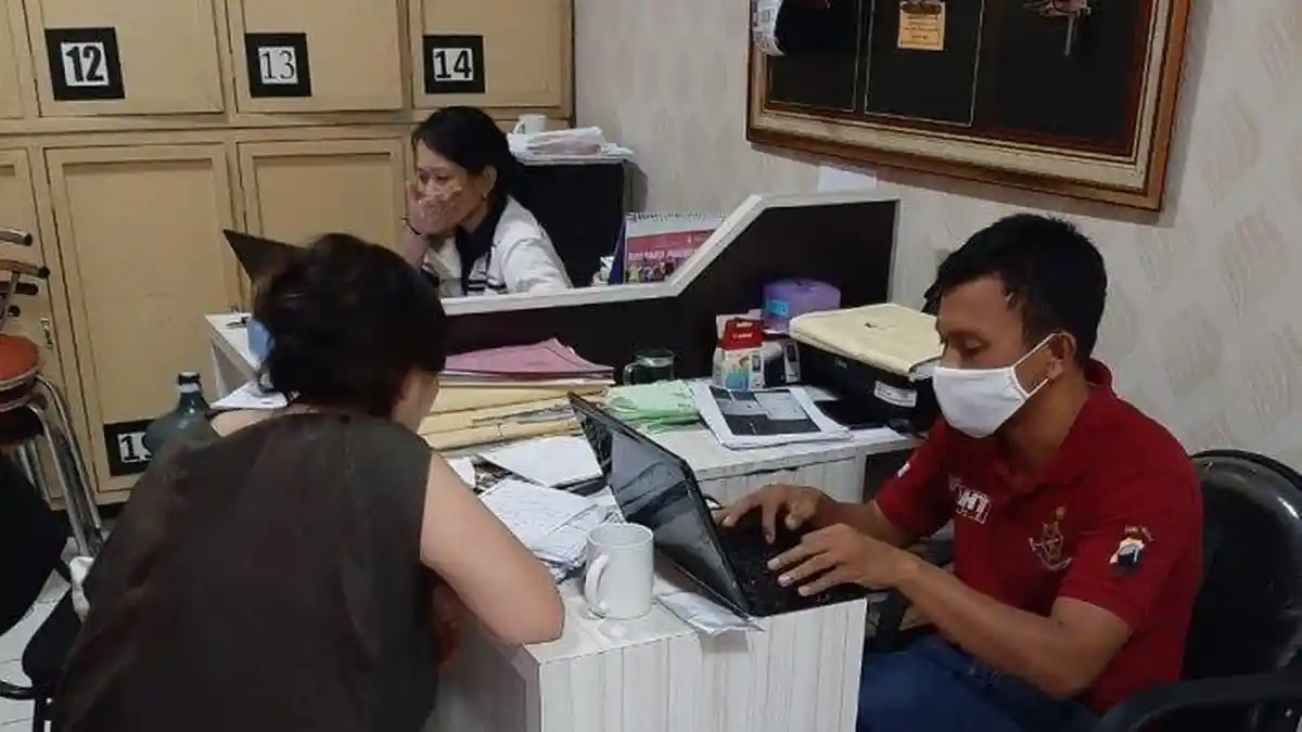 Wanita Surabaya Tipu Pengusaha Distributor BBM Industri Solo hingga Rp 15 Miliar