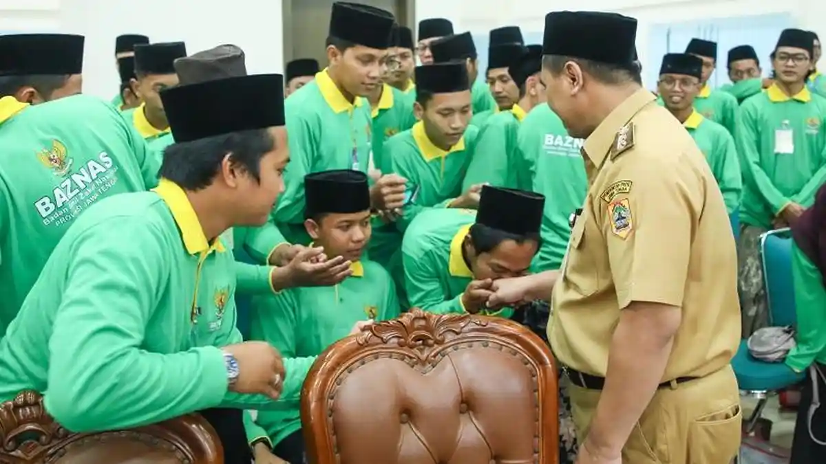 Taj Yasin Meminta Agar Para Santri Serius Ikuti Pelatihan Sinematografi