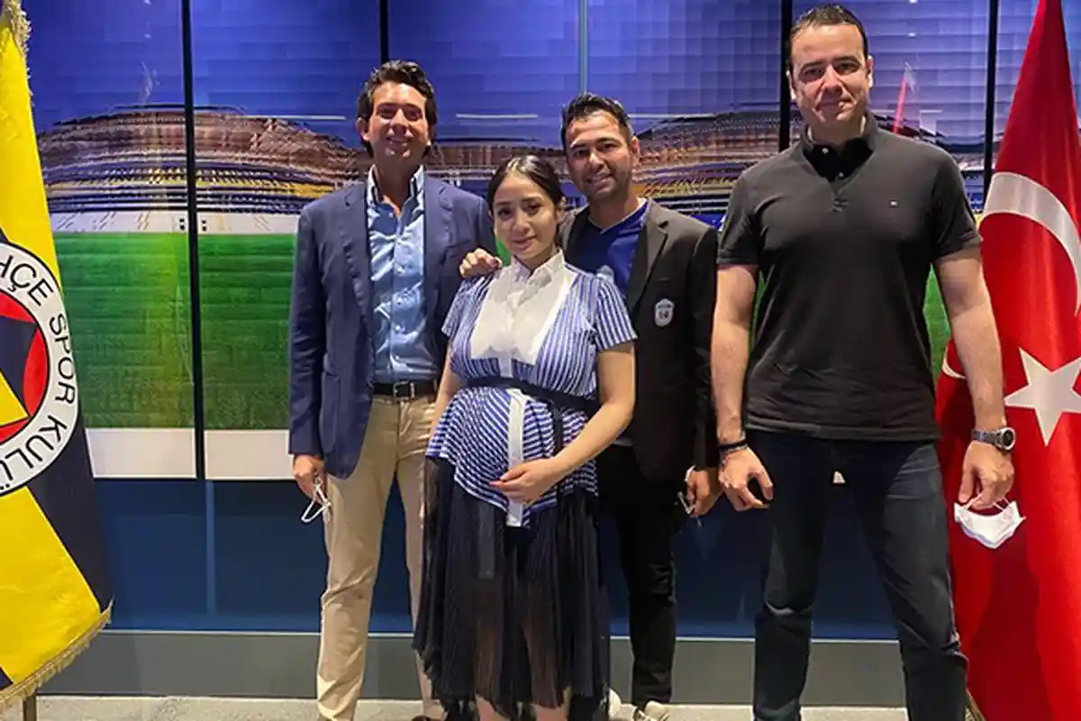 Nagita Slavina Mengaku Gugup saat Akan Presentasi Depan Petinggi Klub Fenerbahce