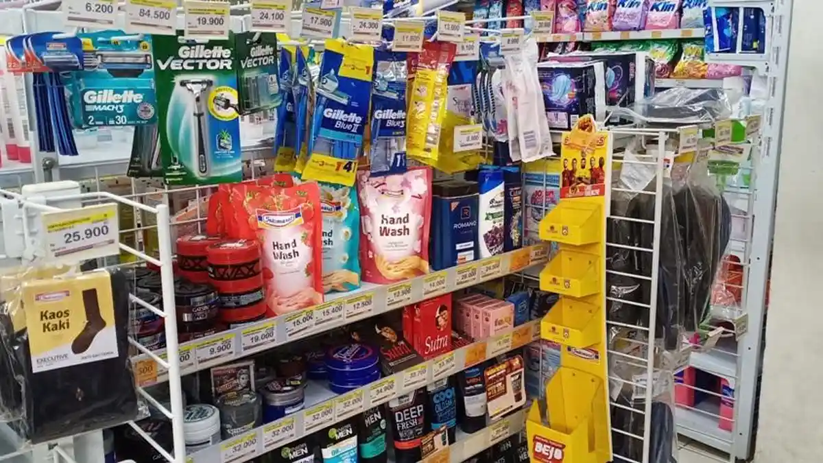 DPRD DKI Minta Anies Evaluasi Izin Minimarket: Prioritaskan Warung Kelontong