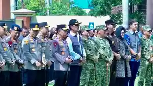 Ngayomi-lan-Ngemong-Sri-Sultan-HB-X-Dorong-Keamanan-Berbasis-Warga-di-Srawung-Agung.jpg
