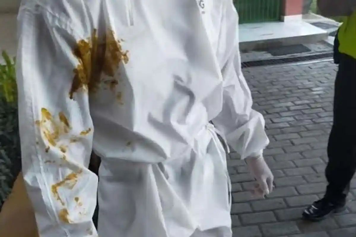 Viral Petugas Medis yang Hendak Jemput Pasien Positif Corona, Dilumuri Kotoran oleh Keluarga
