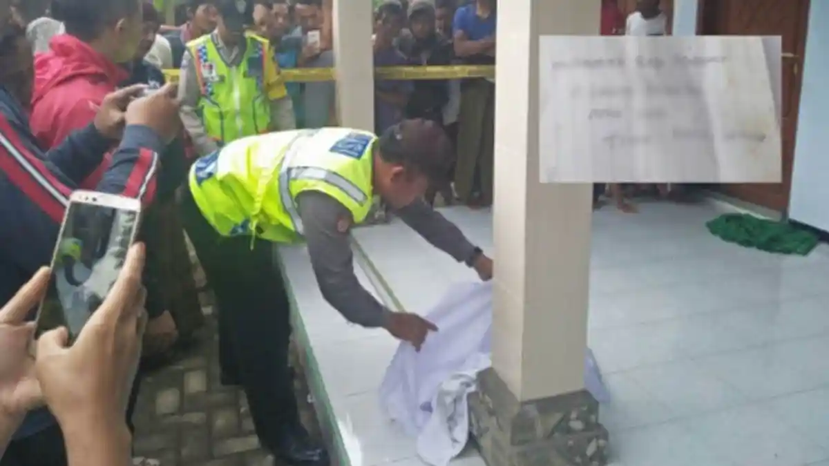 Hanya Ada 2 Kalimat, Ini Isi Surat dari Si Pembuang Jenazah Bayi di Musala
