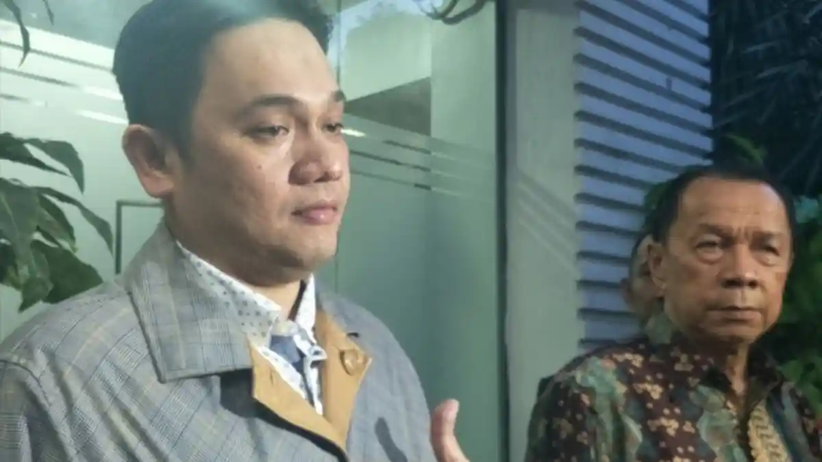 Gara-gara Farhat Abbas Bawa Ponsel ke Rutan, Satu Regu Anggota Polisi Dapat Teguran