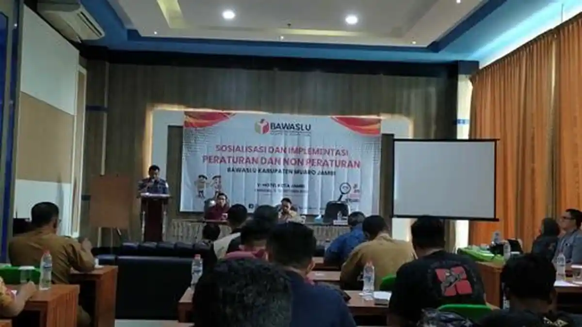 Bawaslu Muaro Jambi Gelar Sosialisasi dan Implementasi Peraturan dan Non Peraturan