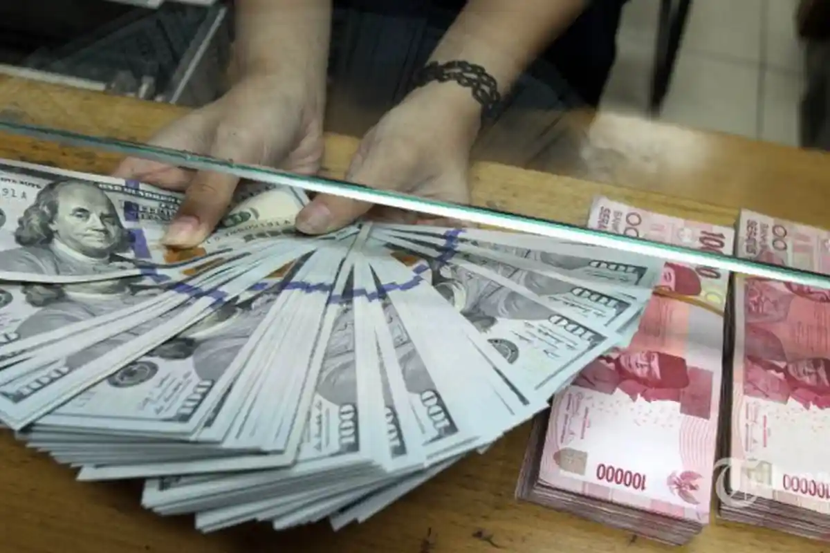 Terpengaruh Aksi Massa dan Situasi Politik Dalam Negeri, Rupiah Tembus ke Rp 14.500 per Dollar