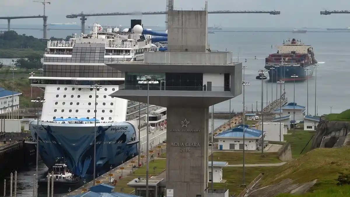 Mahalnya Biaya Kanal Terusan Panama, Kapal Sekali Lewat Bayar Rp 5 Miliar
