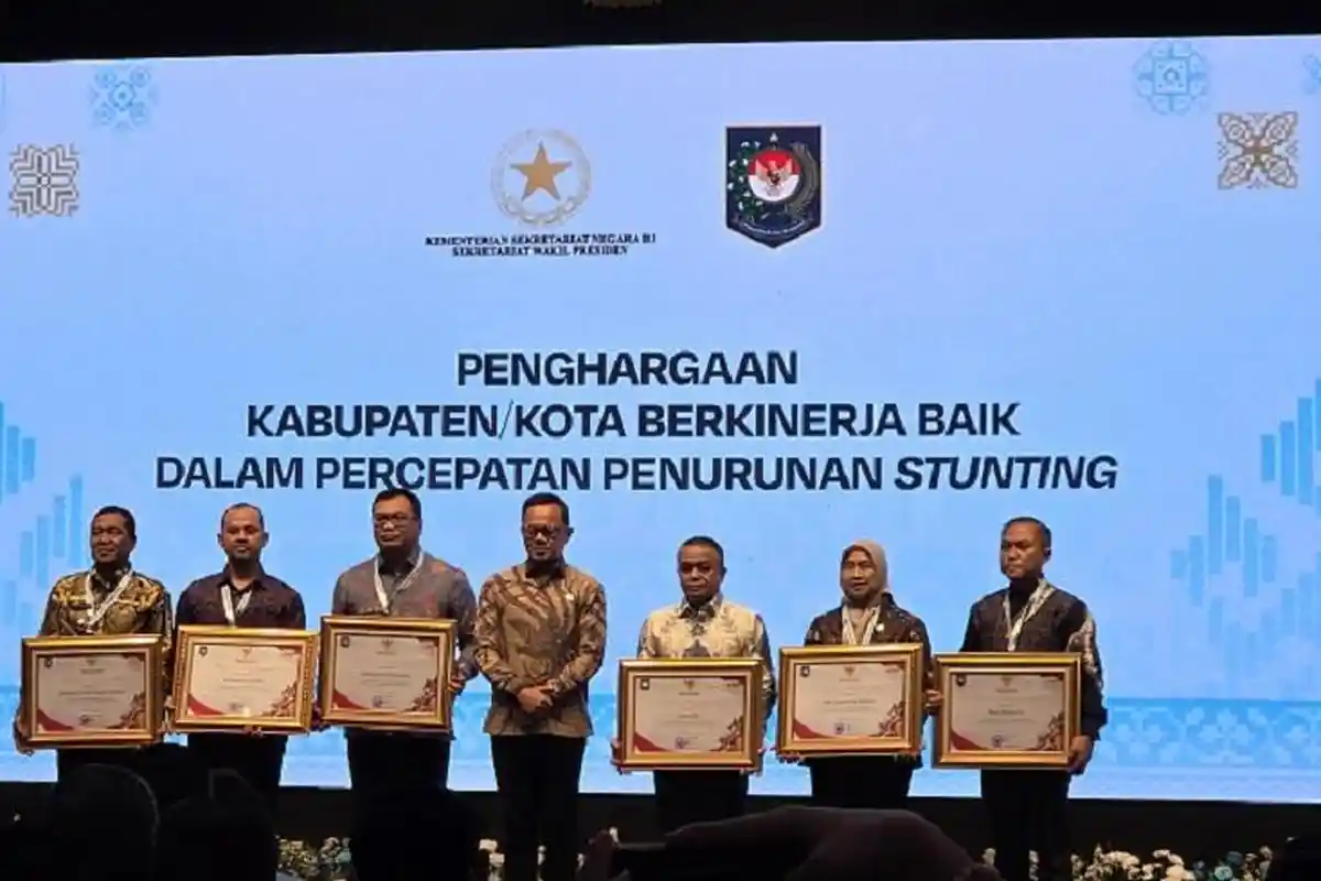 Berhasil Turunkan Stunting, Pemkab Gianyar Terima Penghargaan Kemendagri 