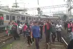 kereta-anjlok_20170315_085429.jpg
