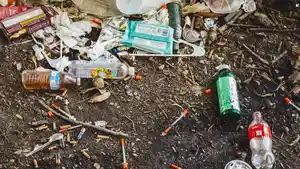 Ilustrasi-sampah-bekas-penggunaan-narkoba.jpg