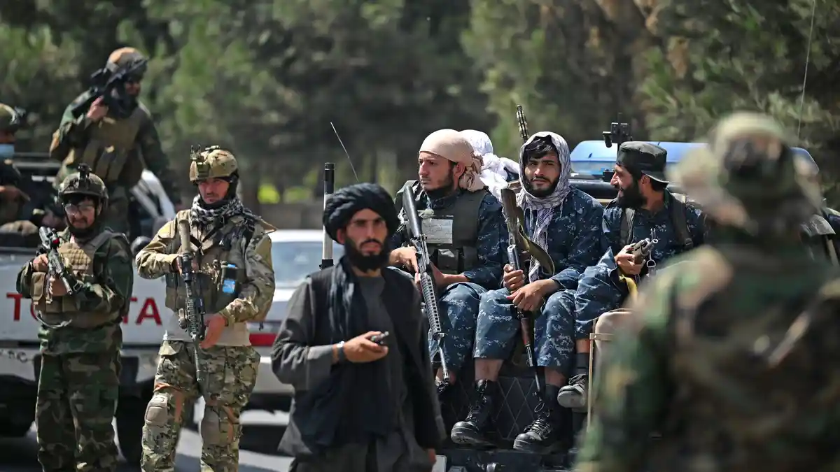 7 Orang Tewas dan 30 Terluka karena Ledakan di Dua Kota Afghanistan, Diduga Ulah ISIS-K