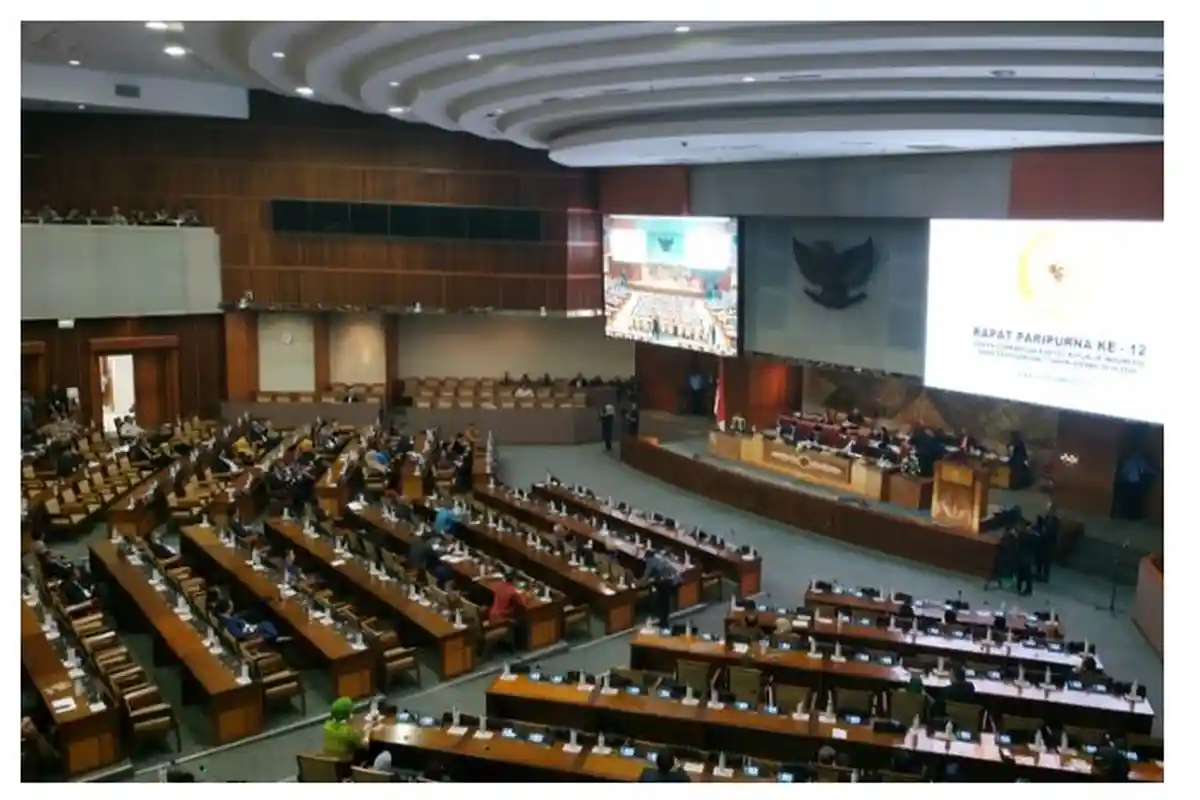 TOK! Sepakat dengan Presiden Jokowi, DPR RI Tunda Pengesahan RKUHP dan 4 RUU Lain