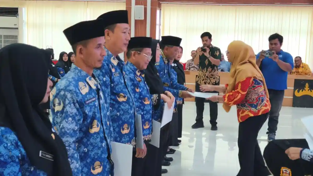 75 Guru PPPK di Bandar Lampung Terima SK Perpanjangan