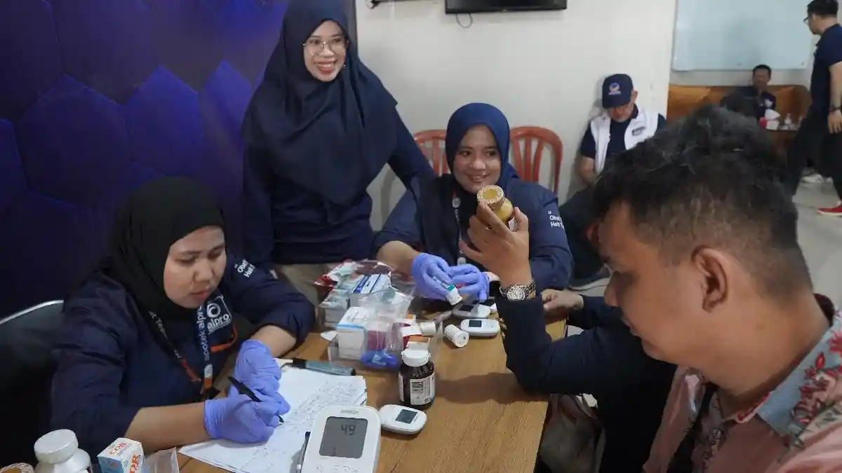 Sambut HUT ke 14, DPD NasDem Bekasi Gelar Donor Darah dan Cek Kesehatan Gratis