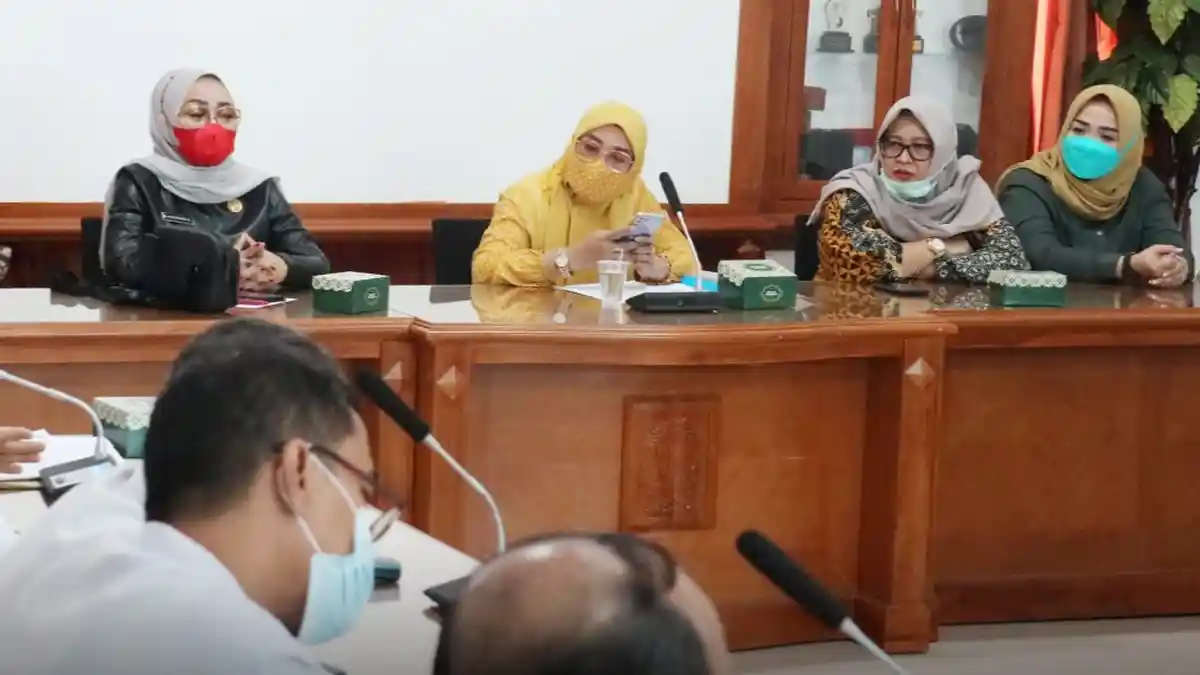 Pansus DPRD Kota Cirebon Sepakat Raperda Ketahanan Keluarga Mengandung Muatan Lokal