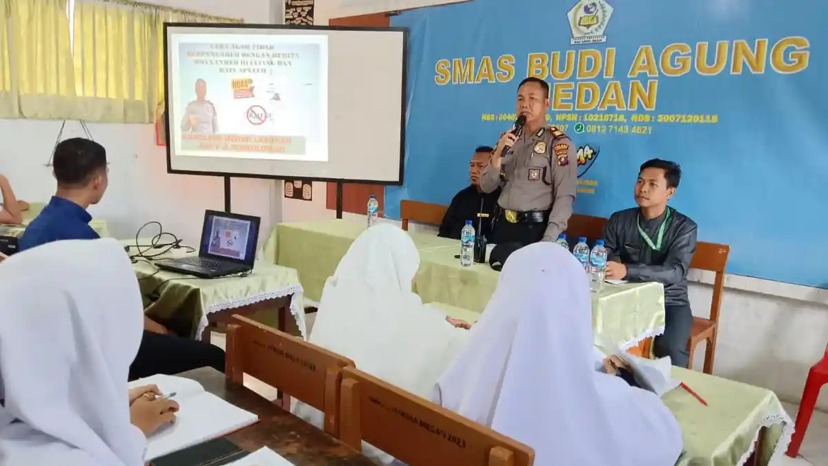 Kapolsek Medan Labuhan Ajak Siswa SMA Jauhi Berita Hoax dan Kenakalan Remaja