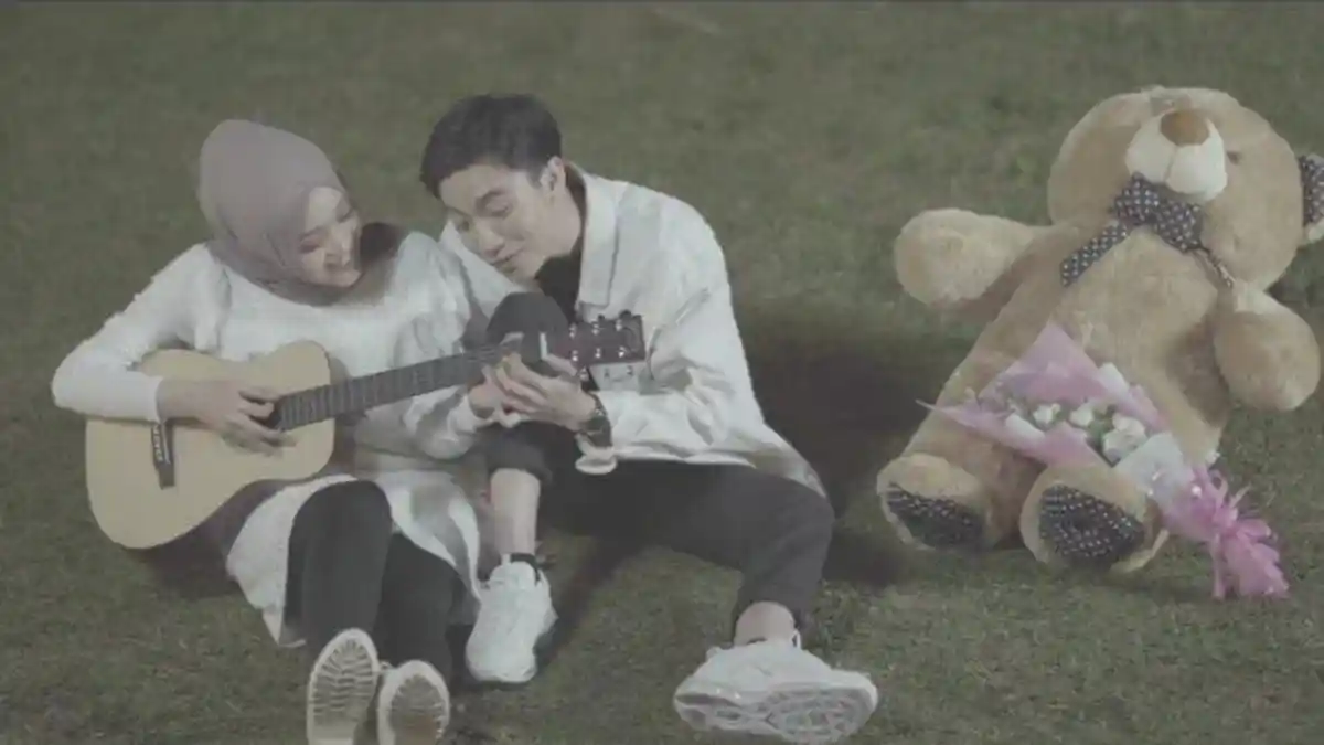 Chord Gitar Putri Delina - Menahan Rasa Sakit