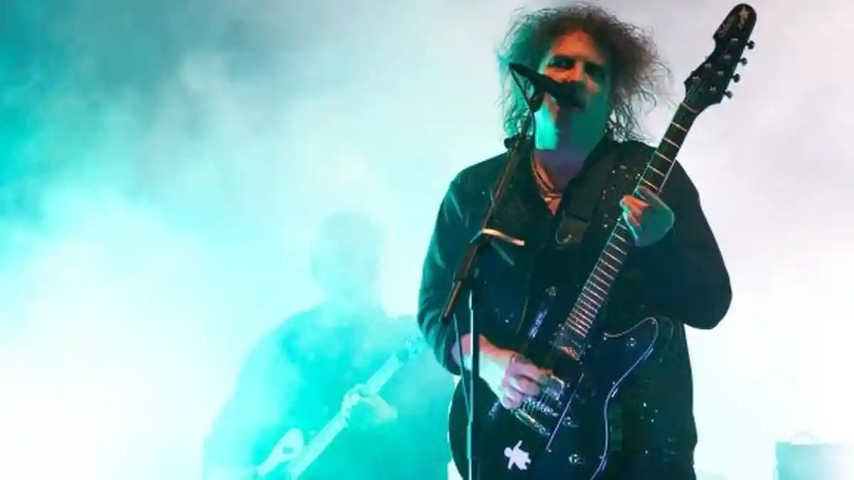 Vokalis The Cure Robert Smith Muak dengan Biaya Ticketmaster yang Menggila Jelang Tur AS