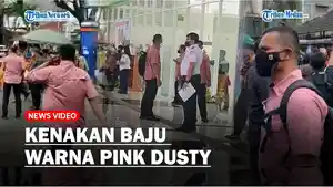mengenakan-baju-berwarna-pink-dusty.jpg