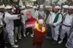 FUI Aksi Mengecam Kekerasan Rohingya