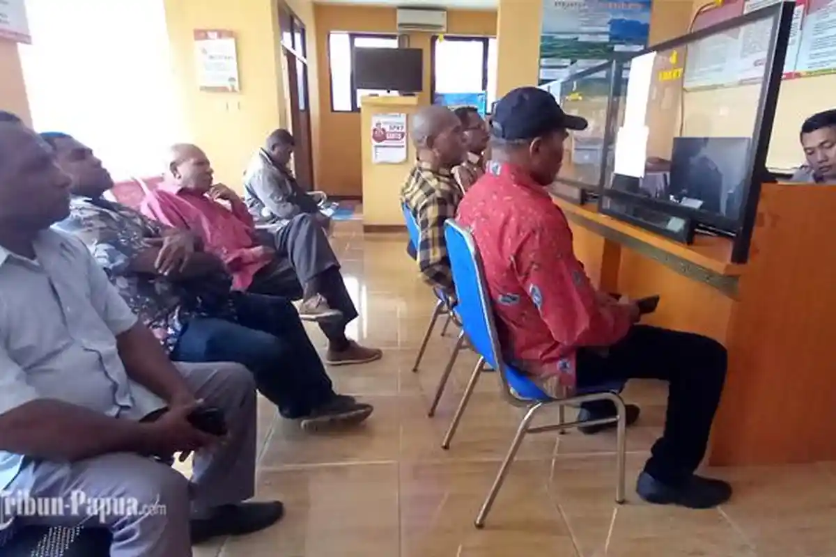 Para Ondoafi di Sentani ‘Geruduk’ Polres Jayapura: Polisikan Pendemo Tolak Kampung Adat