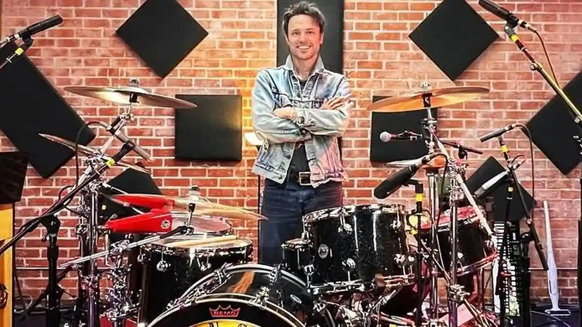 Ini Dia Drummer Baru Guns N’ Roses, Pernah Jadi Band Cover GNR saat SMA ...