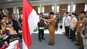 20240514_Pelepasan-keberangkatan-jamaah-haji-oleh-Pj-Gubernur-Kaltim.jpg