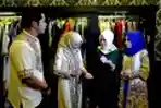 Ricky Perdana dan Chacha Takya Fiting Baju Lebaran
