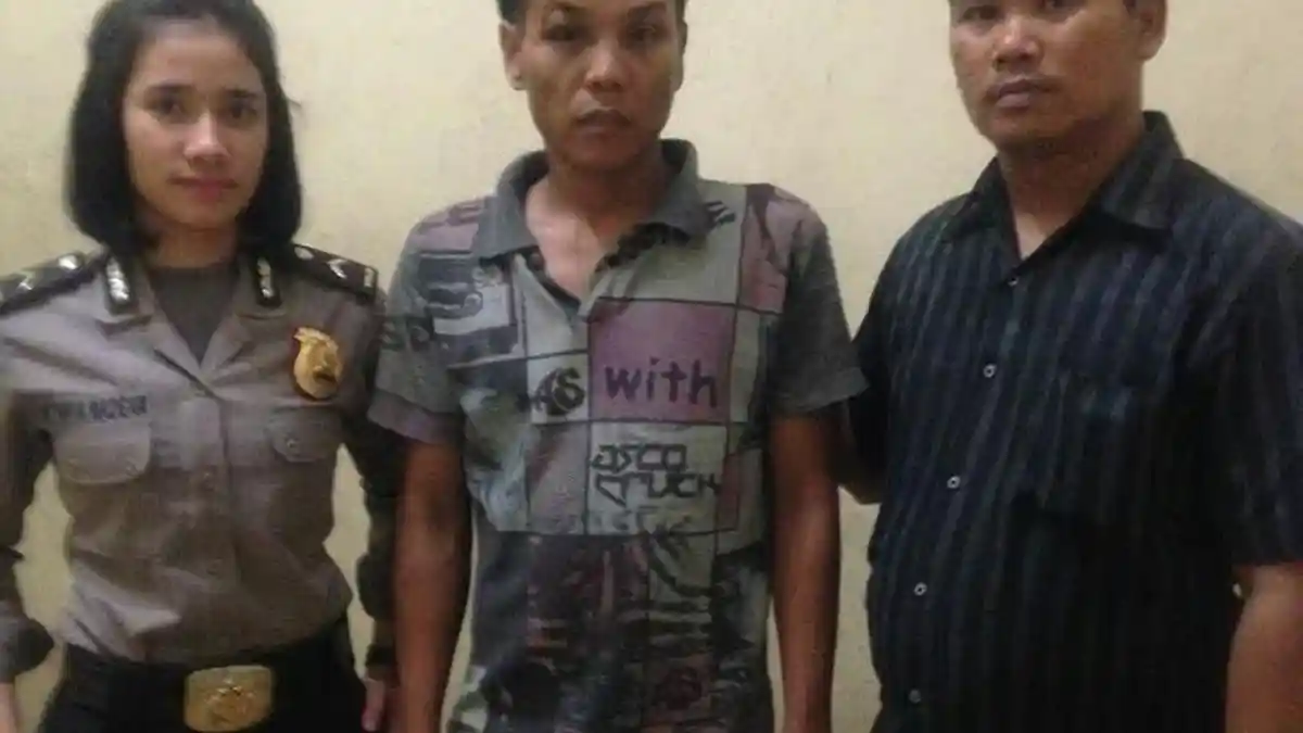 Nekat, Hifnu Curi Handphone Polisi Kemudian Dimasukkan ke Celana Dalam