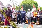Aksi-unjuk-rasa-dan-brokohan-para-petani-di-depan-Gedung-DPRD-Kabupaten-Pati-Jumat-2092024.jpg