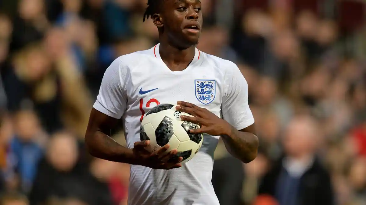 Biodata Aaron Wan-Bissaka, Pemain Muda Timnas Inggris yang Bakal Bersinar di Ajang Euro 2020