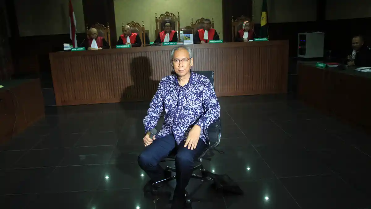 Dokter Bimanesh Minta Perawat Pasang Infus Anak-anak ke Tangan Setya Novanto