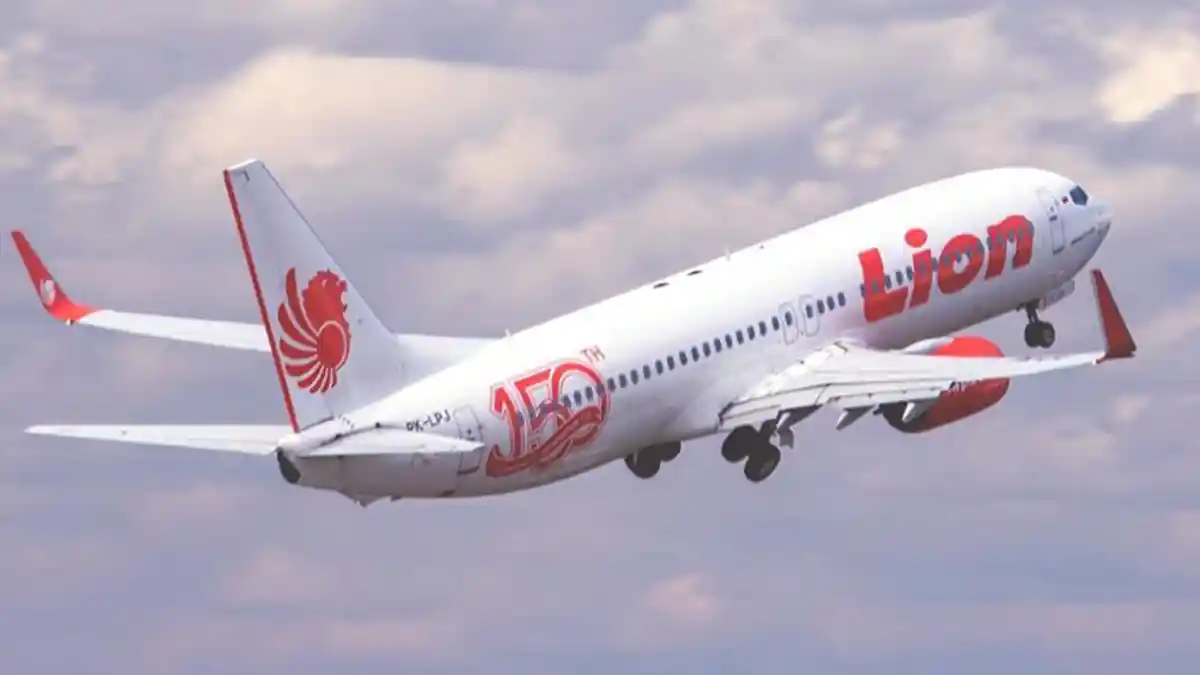 Akibat Cuaca Buruk, Pesawat Lion Air Gagal Mendarat Hari Ini di BIM