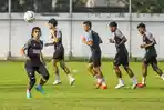 foto-psm-makassar-geber-latihan-sebelum-hadapi-bhayangkara-fc.jpg