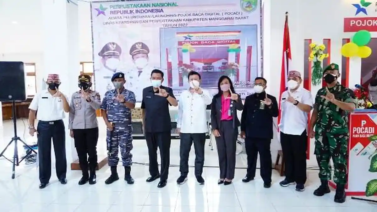 Perdana, Wabup Manggarai Barat Resmikan Pojok Baca Digital, Ini Suasananya