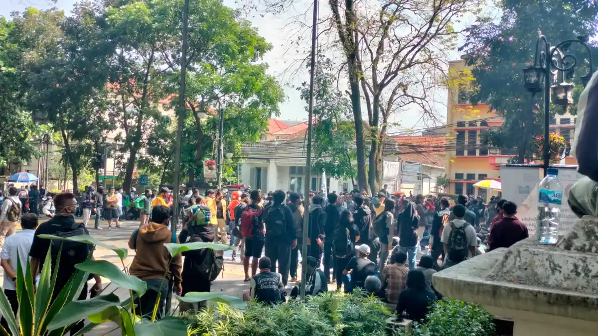 Massa Tolak Perpanjangan PPKM Darurat, Pedemo: Mang Oded Mah Enak Punya Gaji, Tidur di Kasur Empuk