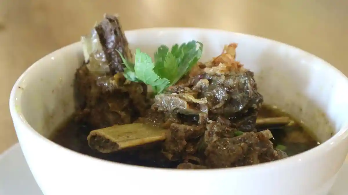 Gurihnya Sup Konro Bikin Nagih. Buat Sendiri Yuk!