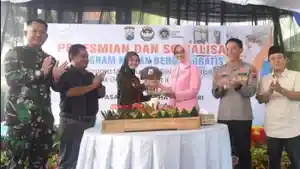 Vinanda-Prameswati-wali-kota-kediri-resmikan-sppg.jpg