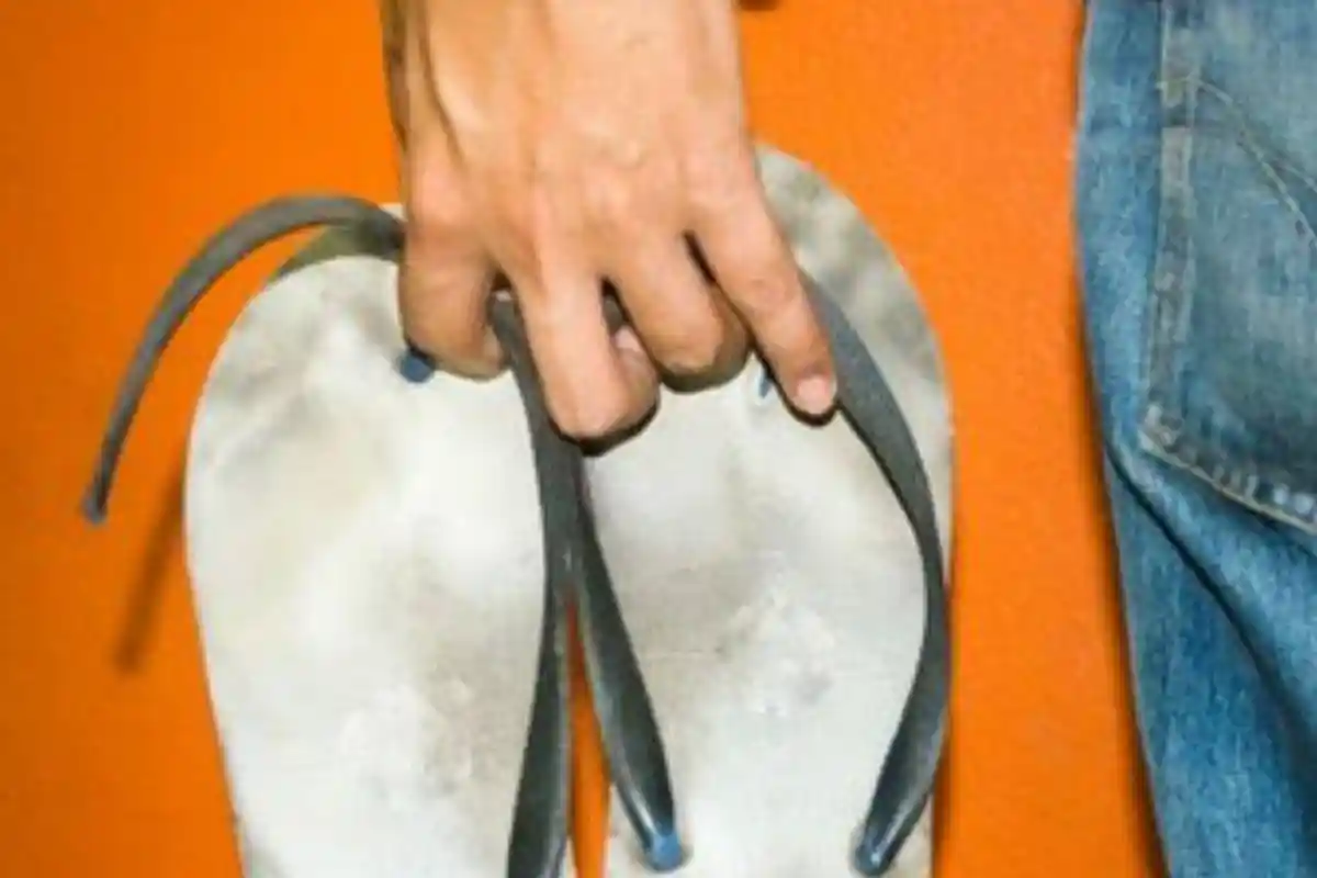 Arti Mimpi Sandal Putus Tergantung Konteksnya, Pertanda Ada Masalah Keluarga hingga Hadapi Kesulitan