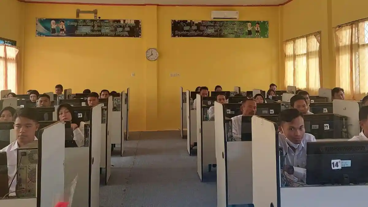 Ratusan Calon PPK di Tebo Mengikuti Tes CAT di Dua Tempat