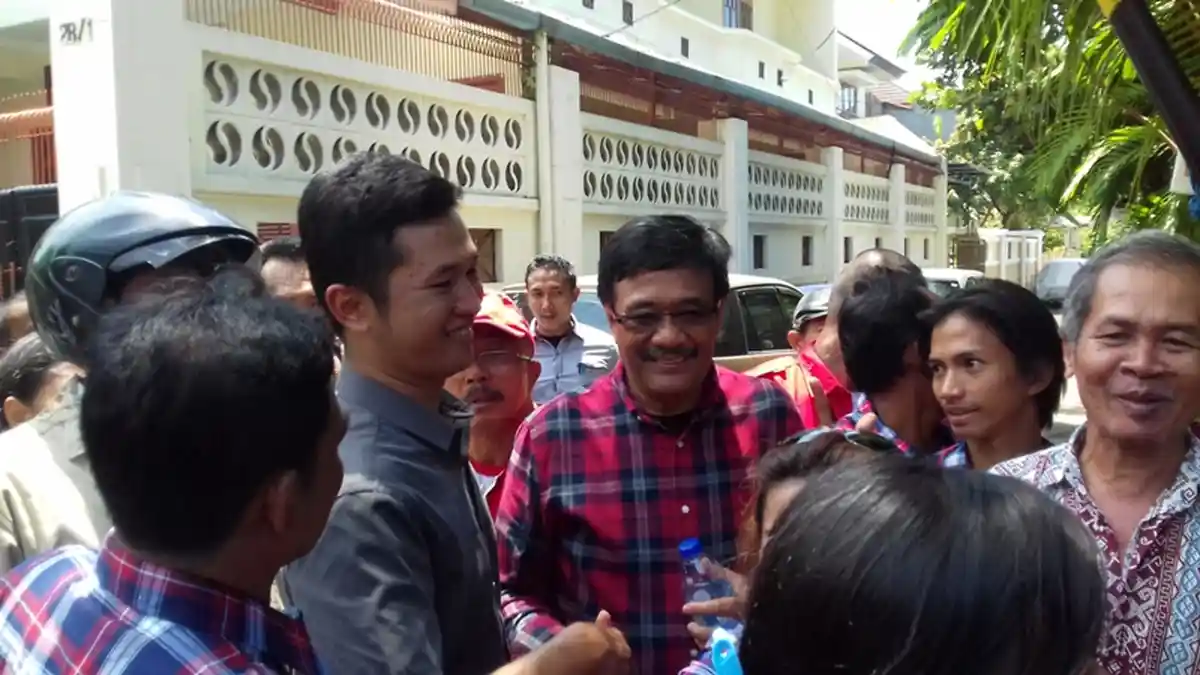 Djarot Apresiasi Pemprov DKI Copot Spanduk 'Tidak Salatkan Pendukung Penista Agama'