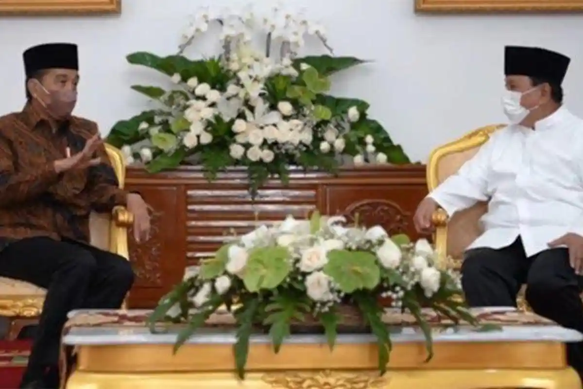 Makan Bakso Hingga Tempe Bacem Bareng Jokowi, Prabowo Subianto: 'Kami Berbincang Secara Ringan'