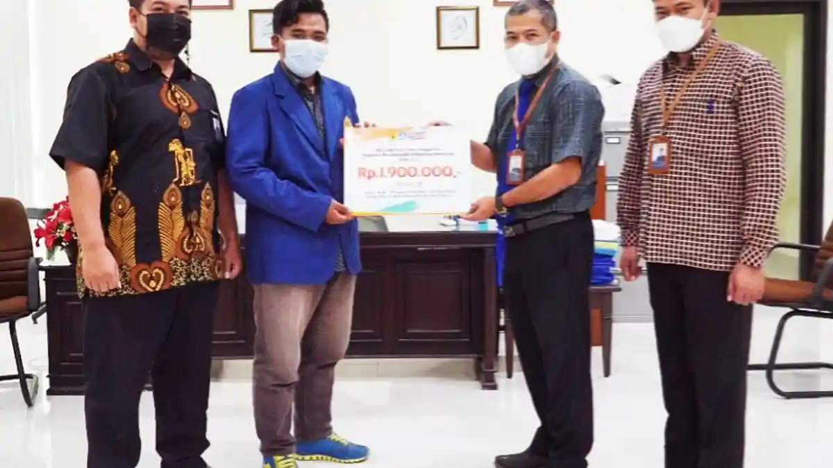 Tim Mahasiswa USM Semarang Pemenang KBMI 2021 Terima Dana Hibah dari Kemdikbudristek