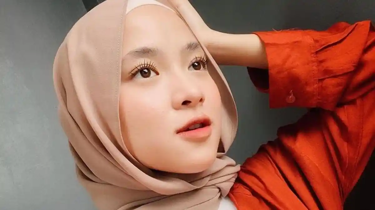 Weton Nissa Sabyan Minggu Pon, Ternyata Watak Asli Terlalu Berani hingga Banyak Musuh